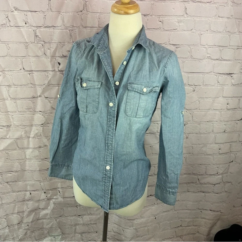 j. Crew Light Blue chambray Denim Button-Up Shirt sz XS womens classic boho